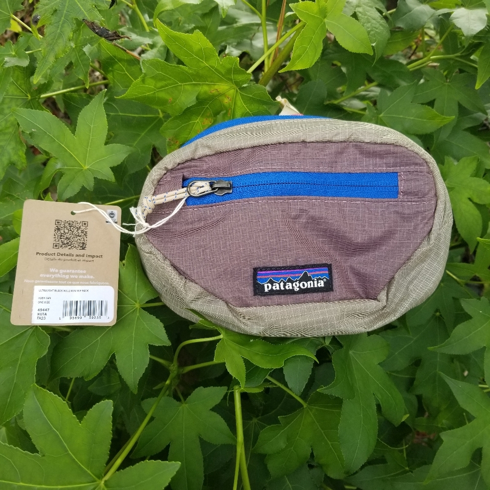 Patagonia Ultralight Black Hole Mini Hip Pack Fanny 1 Liter- Husk Tan  NEW